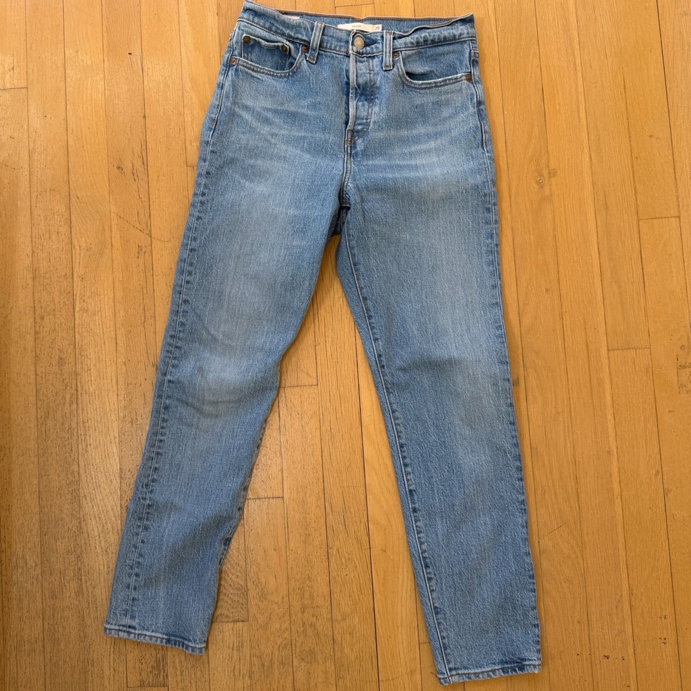 Levi's Women's Straight Leg Jeans Wedgie fit - Light Blue Denim